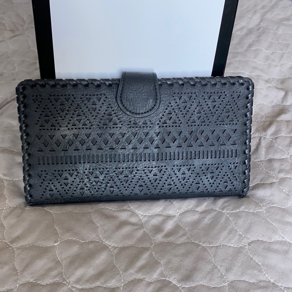 Black Clutch